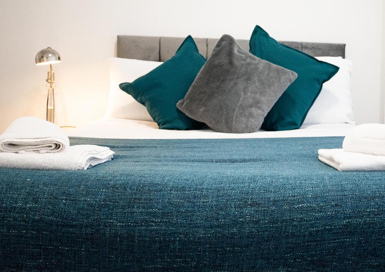 Elmo River Studios - 6 En-Suites In Wallasey - Easy Parking - Short And Long Stays Welcome Exterior foto